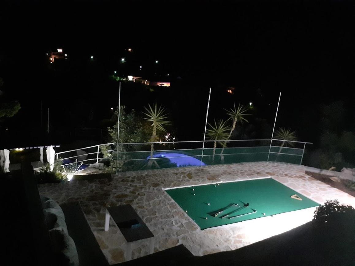 Relax Tiny Villas 40 Meters Of The Beach Zrnovo Ngoại thất bức ảnh