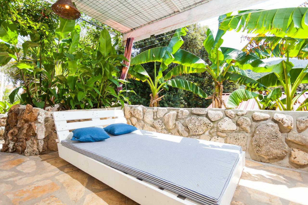 Relax Tiny Villas 40 Meters Of The Beach Zrnovo Ngoại thất bức ảnh